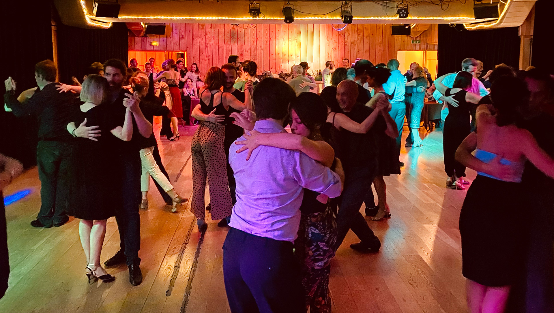 Cours de tango argentin à Paris