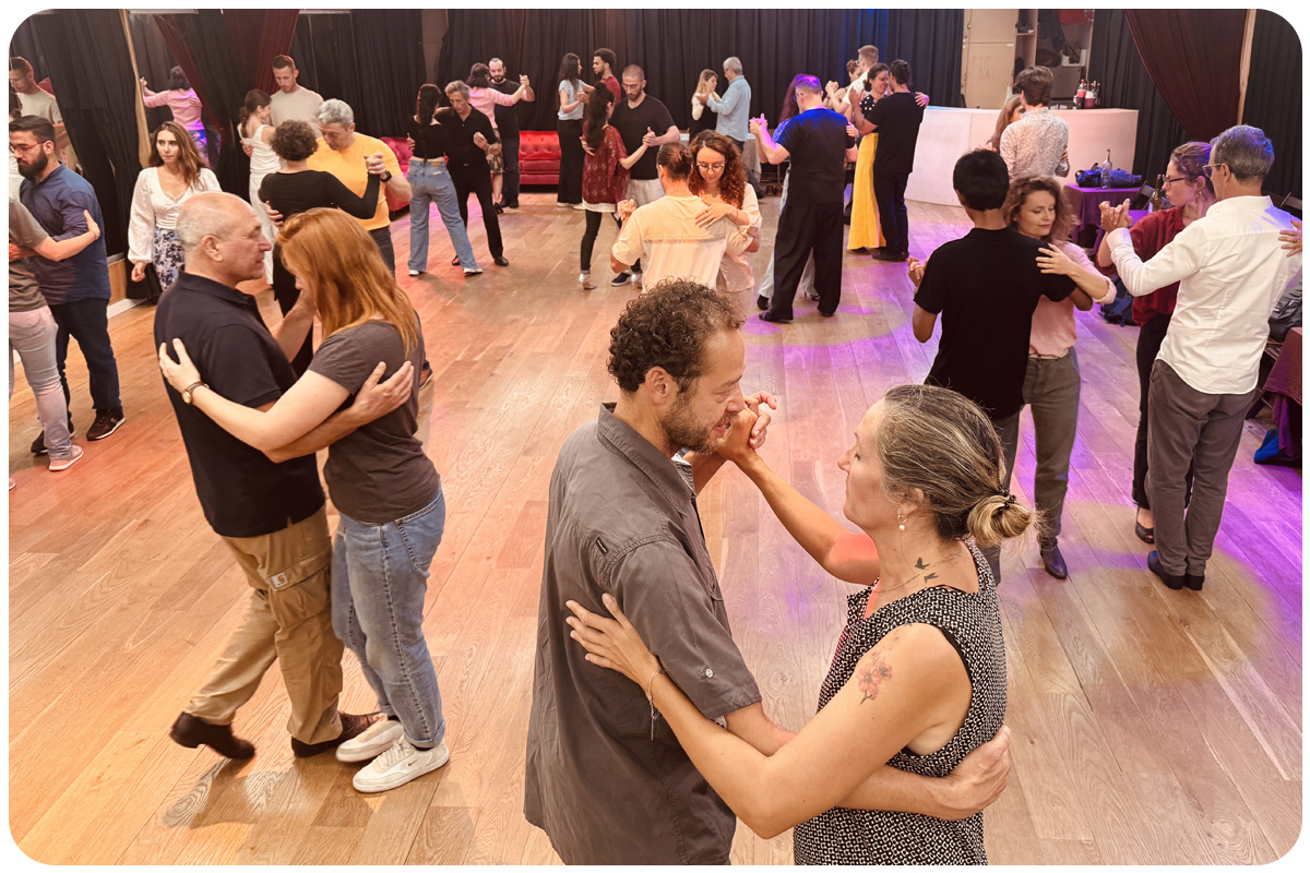 Initiation tango à Paris