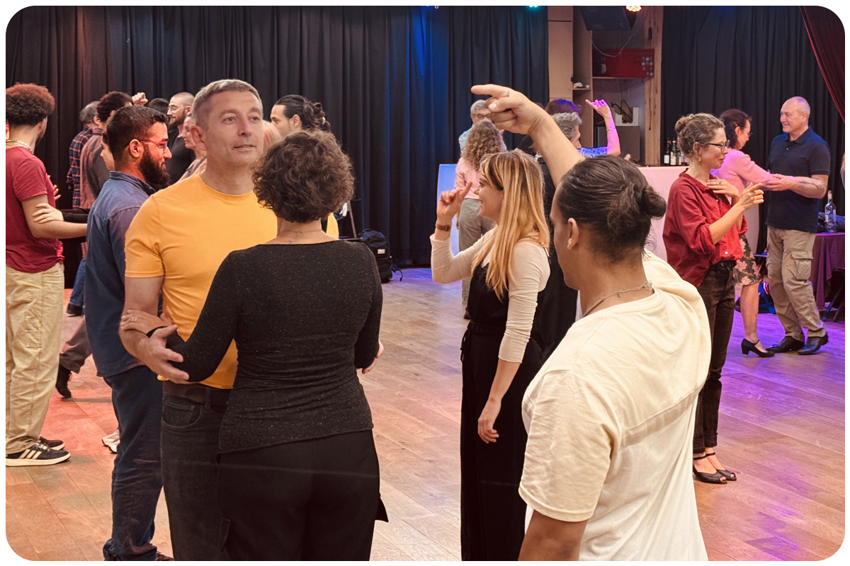 Initiation tango à Paris