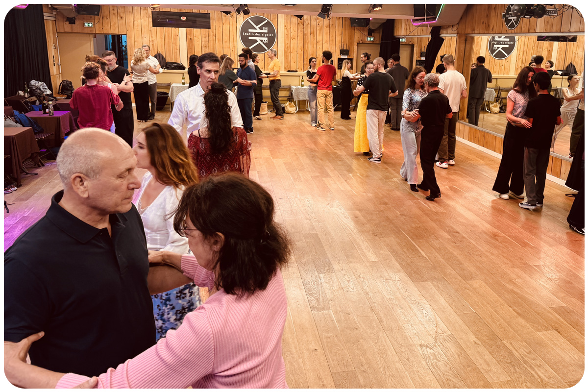 Initiation tango à Paris